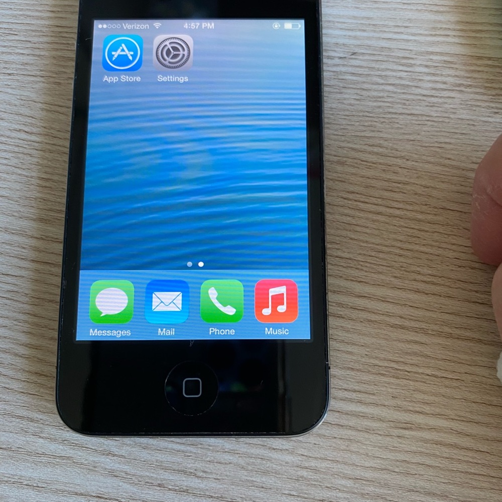 iPhone 4 - Black - Verizon